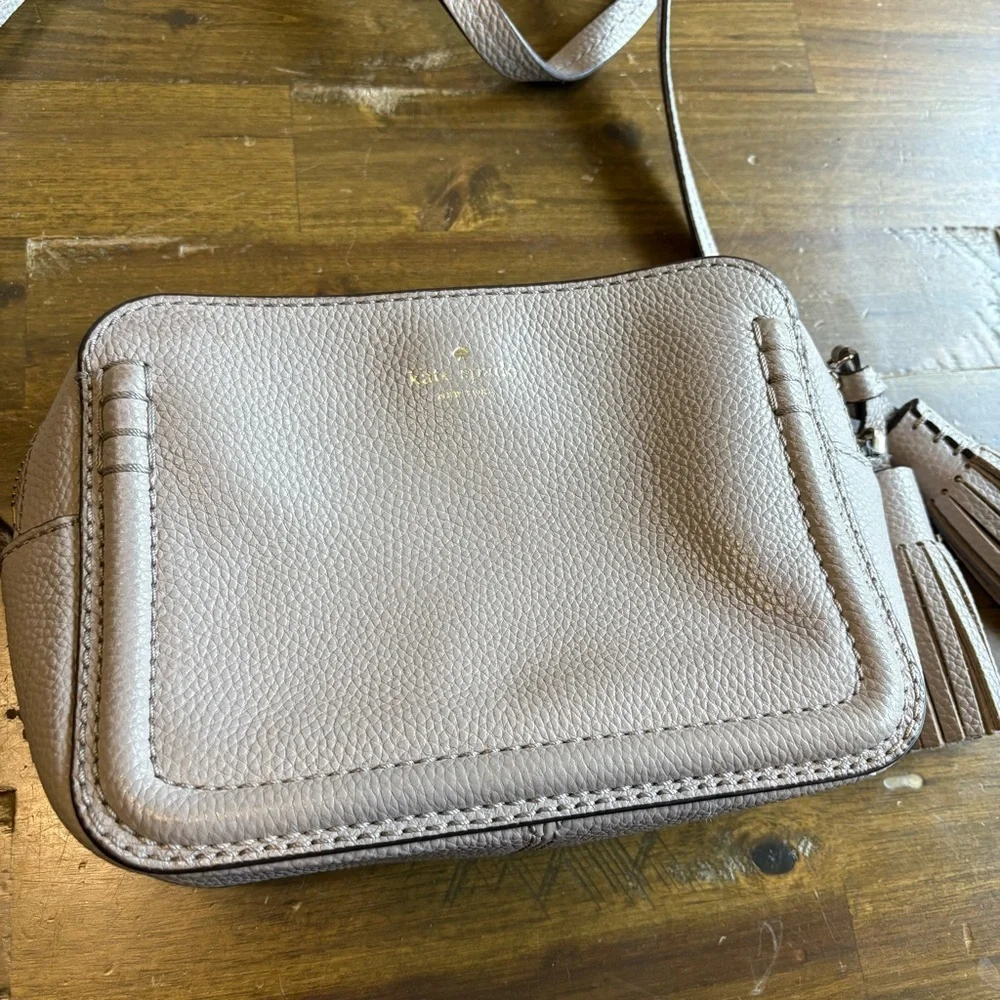 Kate Spade Orchard Street Arla Cityscape Gray Crossbody Tassel Travel Classic